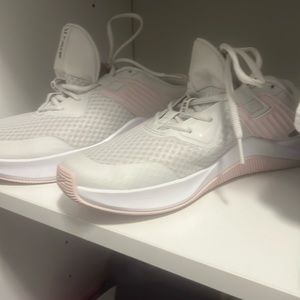 Women’s Nikes grey and pink